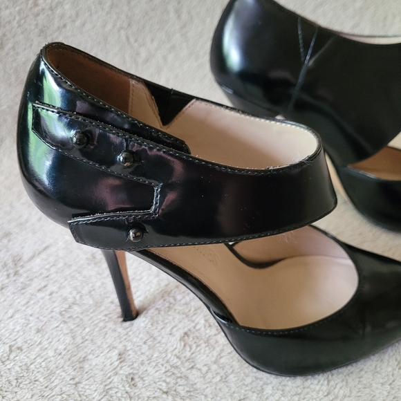 Elizabeth and James Blk Leather Stilettos - Picture 7 of 15